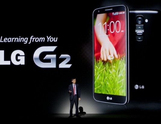 ‘LG G2’, 8일 한국 출시 시작으로 전 세계 론칭