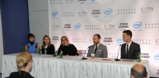 인텔, 오프닝 세레모니와 스마트 팔찌 디자인 개발