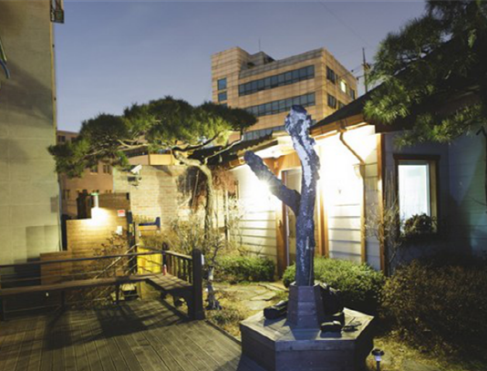 서울 도심속 쉼터 ‘파인트리 게스트 하우스’…인문학 강좌도