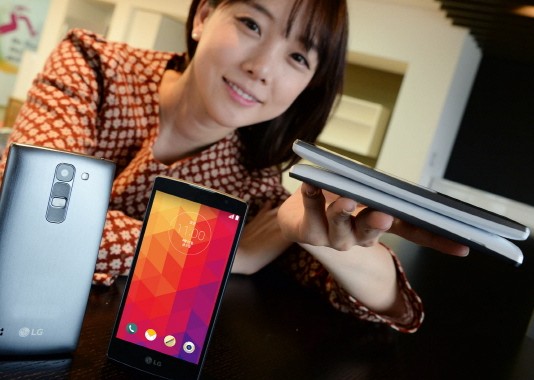 LG전자, 20만원 대 곡면디자인 ‘LG 볼트’ 출시