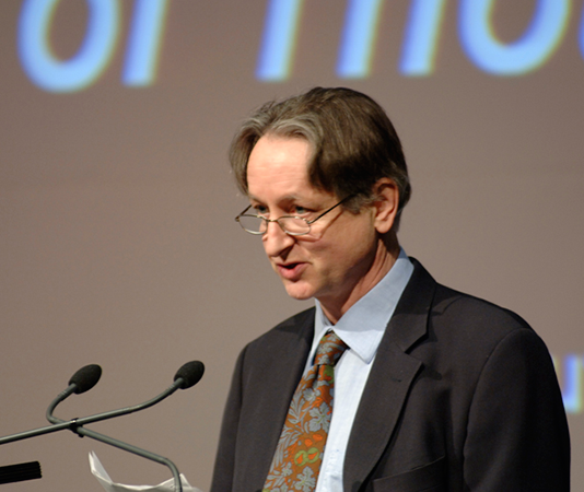 머신러닝 발전은 연구단체들 보다 개인들이 주도한다