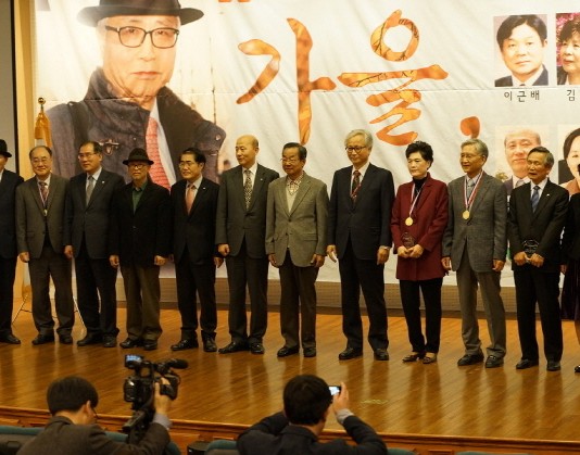 제1회 서울시인협회 정기총회 열려…부회장·감사 선임