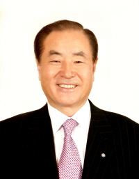 윤세영 SBS창업자, 미디어홀딩스 이사회 의장 복귀