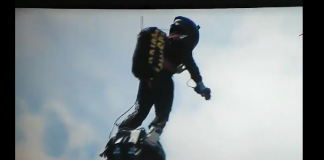 F1과 르망24시 경기장 상공을 날아다니는 사람들