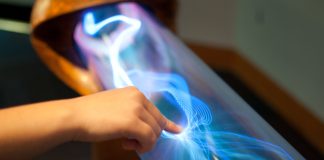 정전기는 왜 자꾸 따갑게 괴롭힐까?