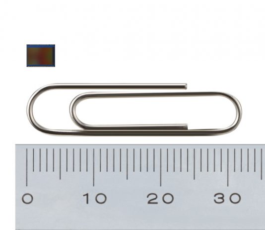 삼성, 업계 첫 1/100만 미터 픽셀 이미지센서 공개